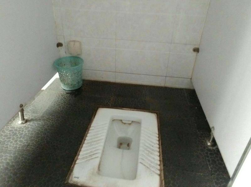 蹲式厕所堵了怎么办