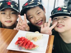 上海学生夏令营开营 上海小学生军事夏